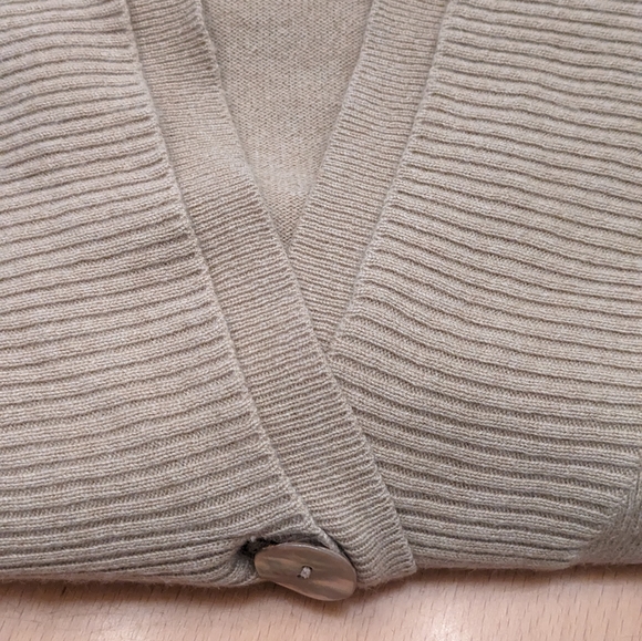 Jones New York collection cashmere cardigan - Picture 4 of 6